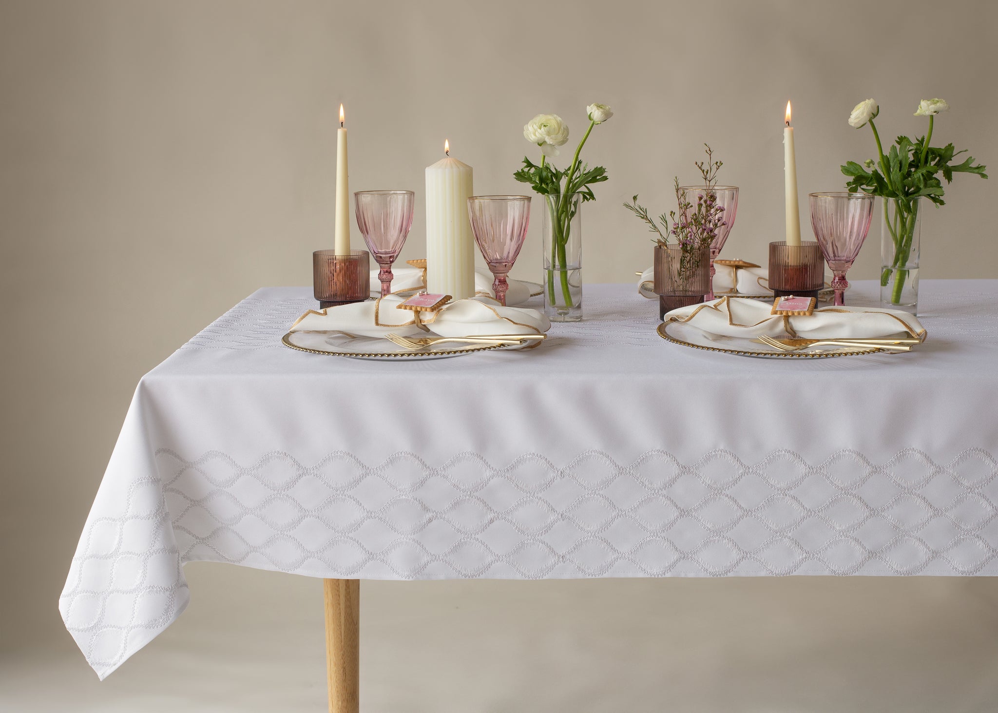 Parlux Castalogna Embroidered Tablecloth