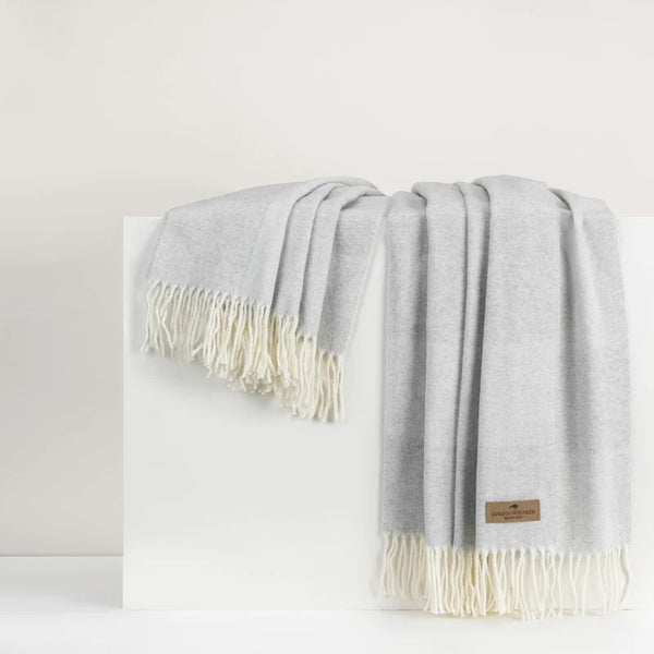 Lands Downunder Silver Hampton Plaid Throw