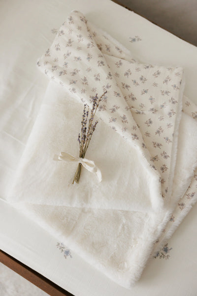 Peluche Powder Blossom Fur Blanket