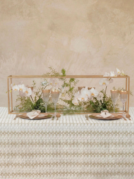 Parlux Manarola White & Gold Lined Tablecloth