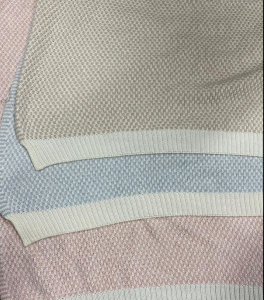Petal Knit Blanket- Roselle